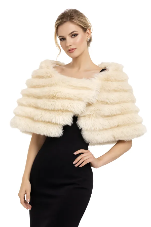 Capa Piel Champaña - Alquiler de vestido para Complementos en Bogotá - Click2Dress - Vista 1