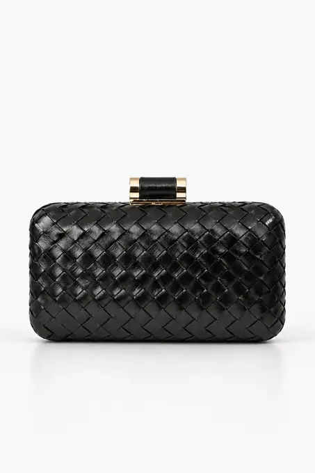 Sobre Babette Black  - Alquiler de vestido para Carteras en Bogotá - Click2Dress